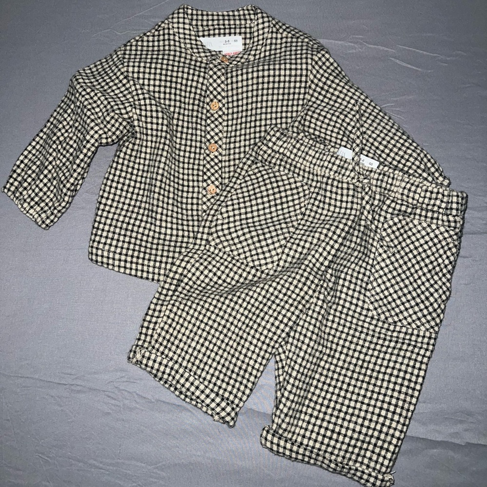 *SOLD* Zara 3-6 month boys 2 piece set